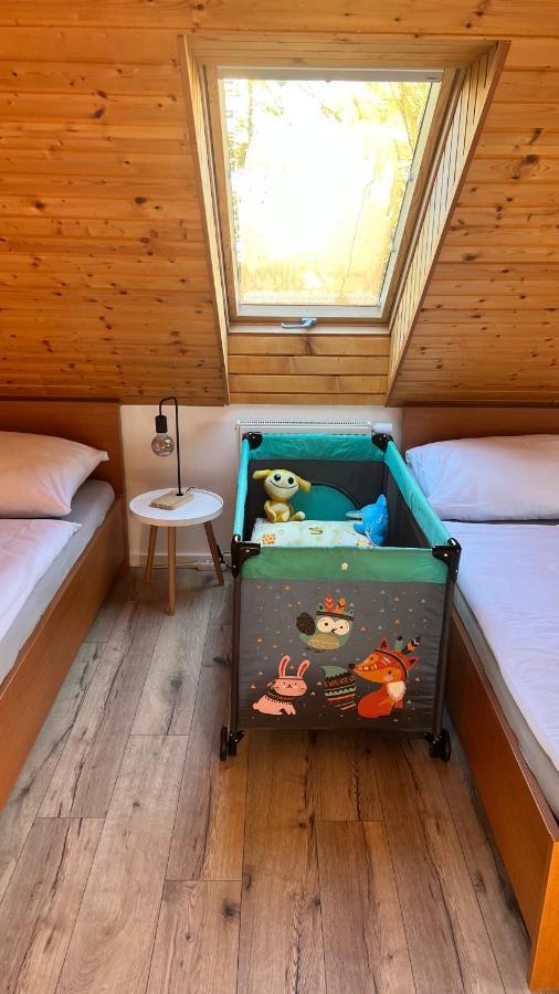 Snezienkad Vysoké Tatry Esterno foto